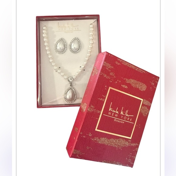 NIB Nicole Miller Occasion Crystal Trim Pearl Pendant Necklacece & Earri… - Picture 2 of 4